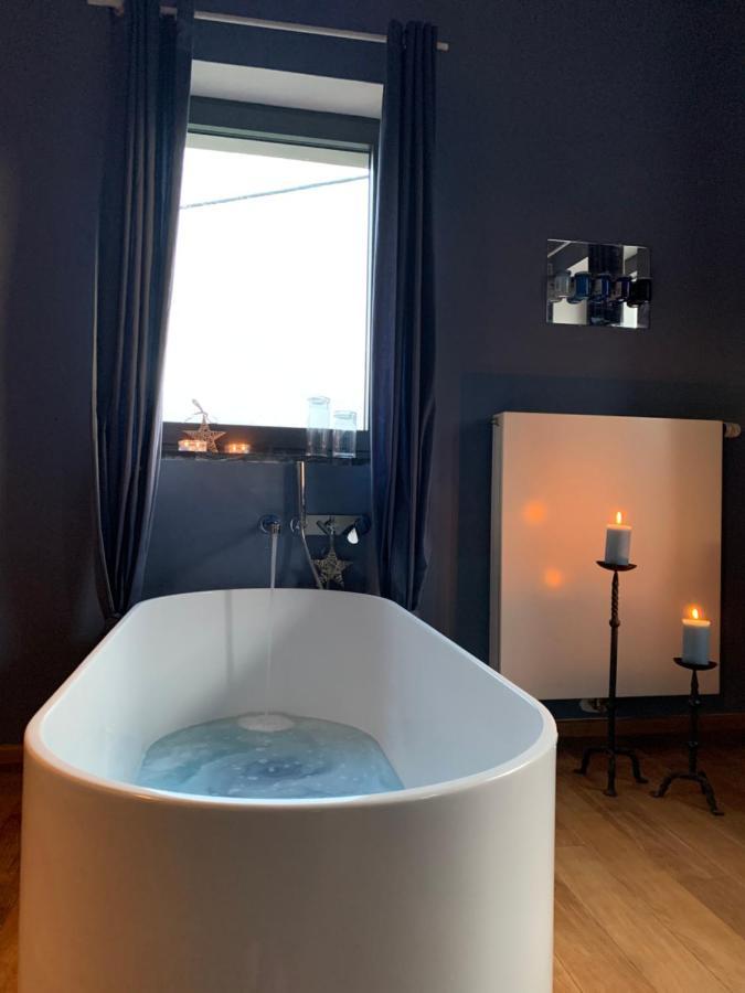 Design Appartment With Big Terrace Halsenbach ภายนอก รูปภาพ